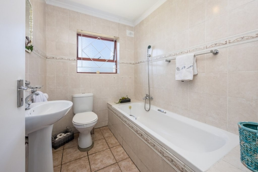 3 Bedroom Property for Sale in Soneike Western Cape